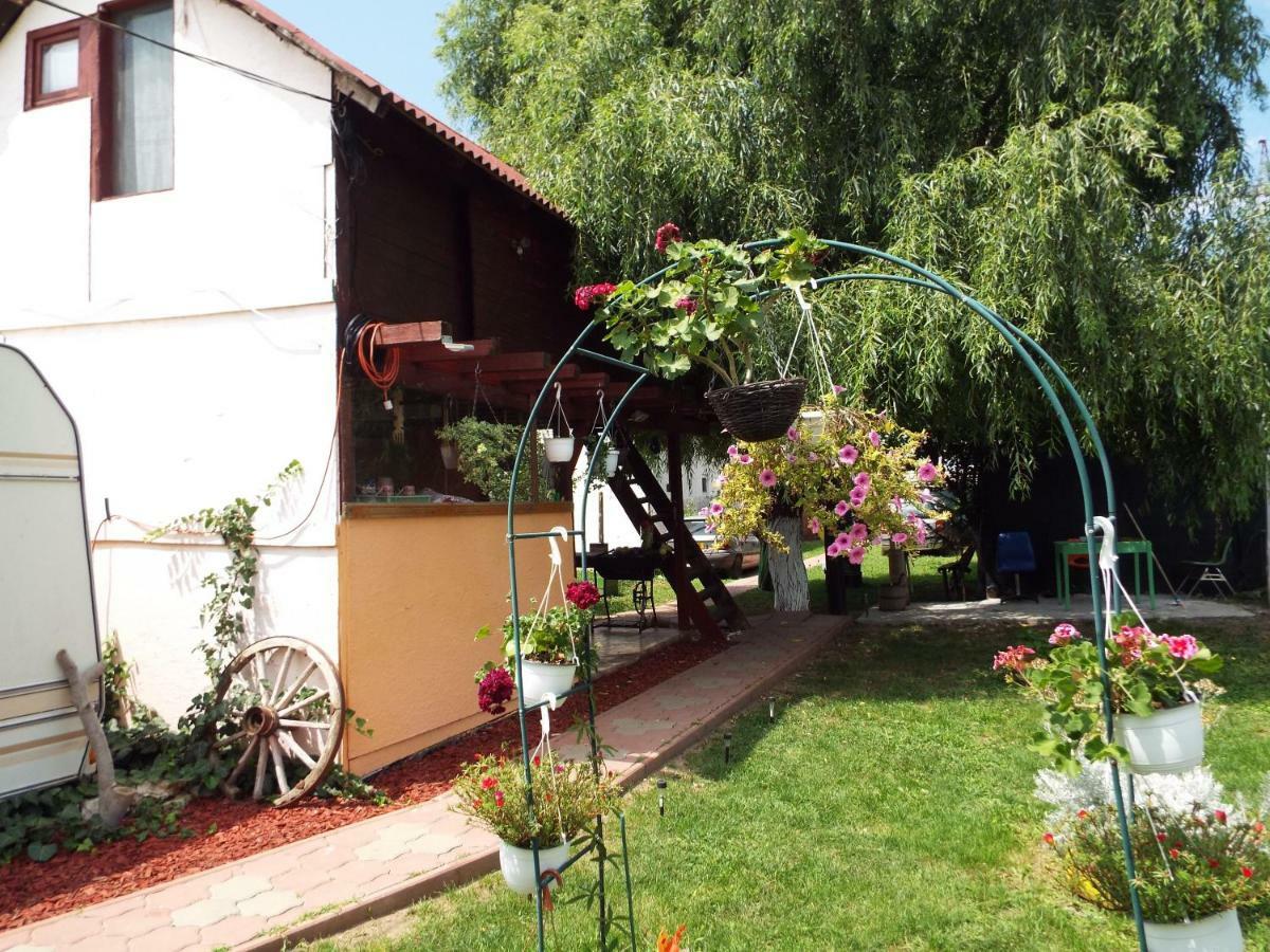 Hotel Casa Dany à Corbu  Extérieur photo
