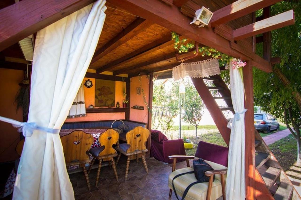 Hotel Casa Dany à Corbu  Extérieur photo