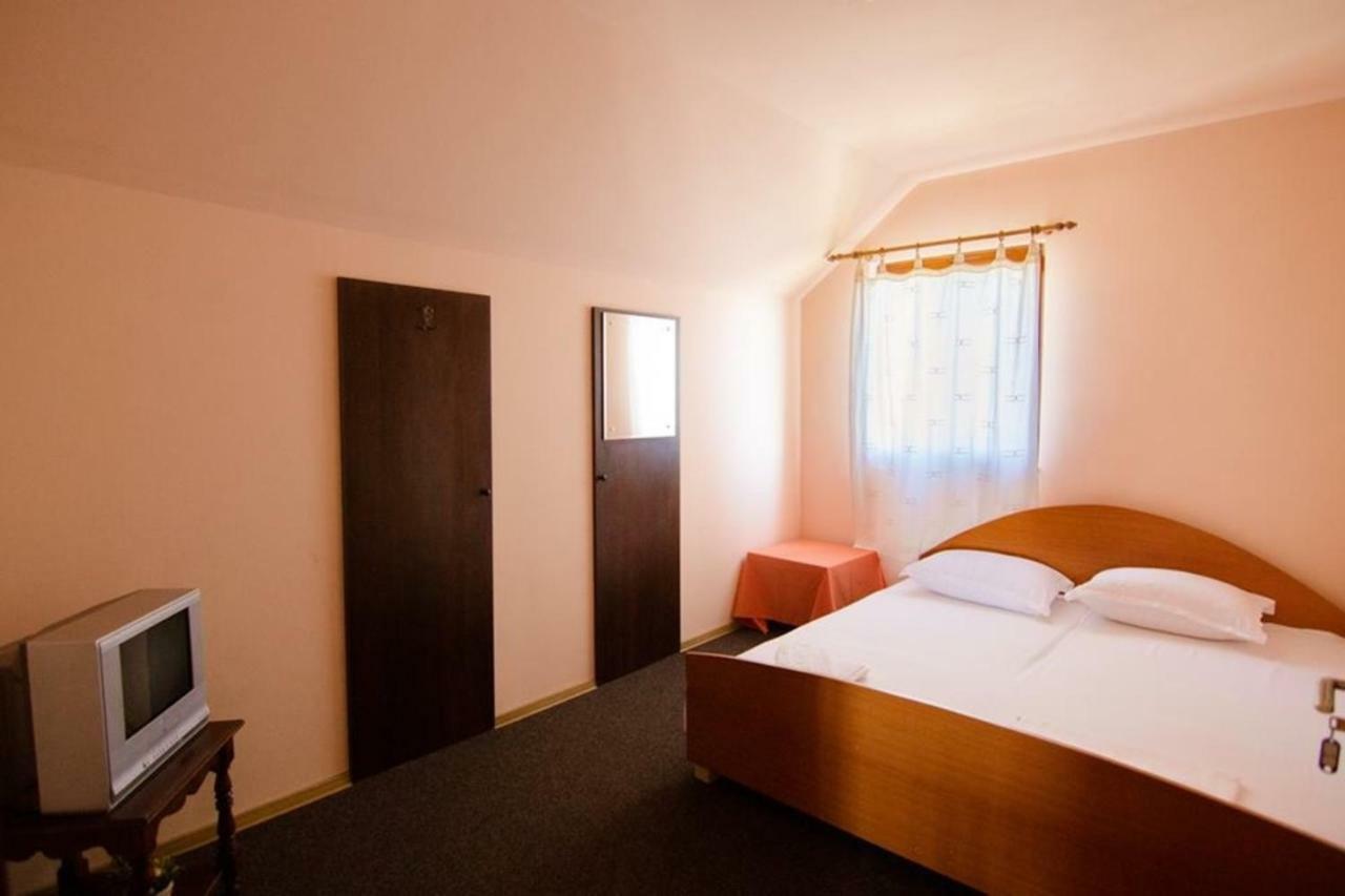 Hotel Casa Dany à Corbu  Extérieur photo